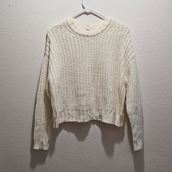 American eagle ivory sweater, small - Picture 1 of 4